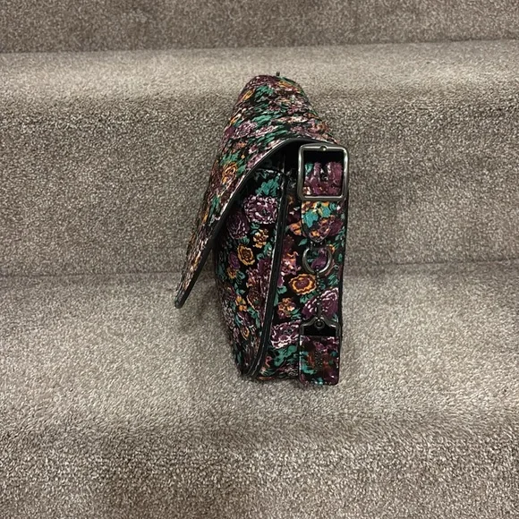 Beautiful coach Crossbody in a purple floral print